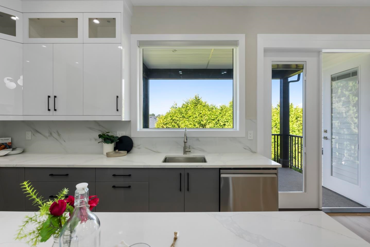 Walk-In Closet Photo of 13955 60a Avenue, Surrey, BC