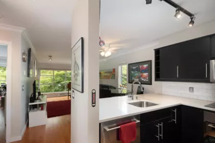 304 2250 W 3rd Avenue, Vancouver, BC, Vancouver — Apartment/Condo for sale