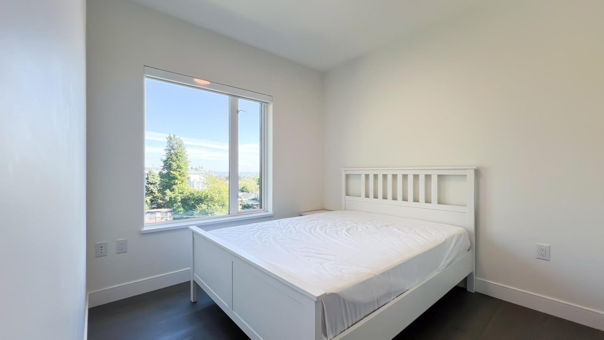 Kitchen Island Photo of 402 488 W 58th Avenue, Vancouver, BC