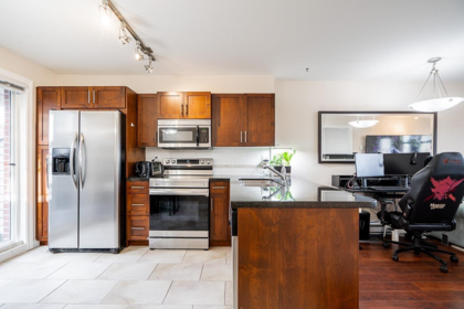 Primary Bedroom Photo of 271 20170 Fraser Highway, Langley, BC