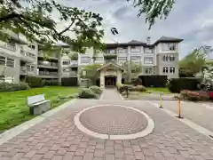 311 15220 Guildford Drive, Surrey, BC