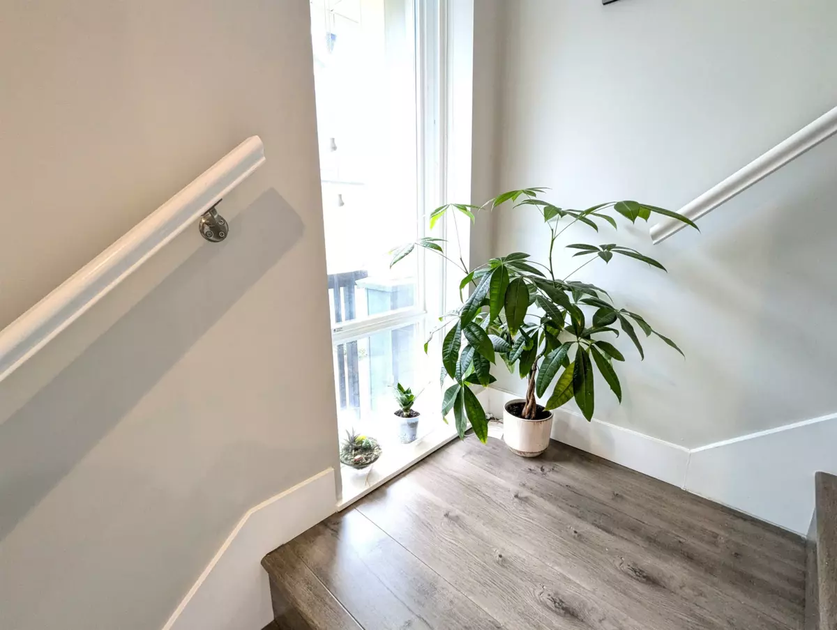 Walk-In Closet Photo of 52 430 Duncan Street, New Westminster, BC