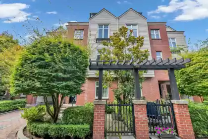 5431 Willow Street, Vancouver, BC, Vancouver — Townhouse for sale