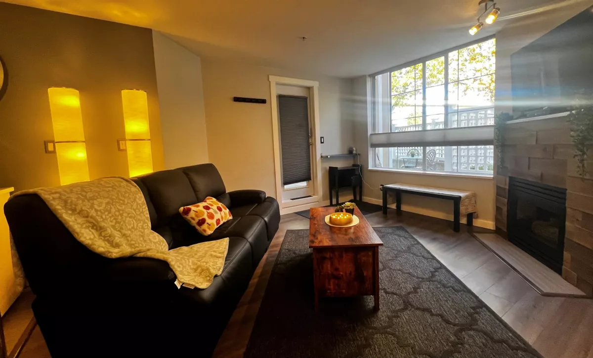 Family Room Photo of 108 7117 Antrim Avenue, Burnaby, BC