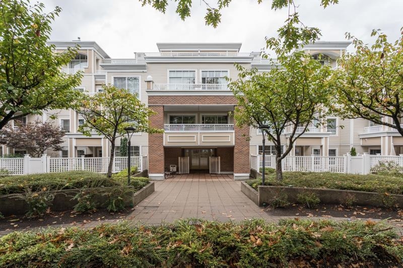 Living Room Photo of 108 7117 Antrim Avenue, Burnaby, BC
