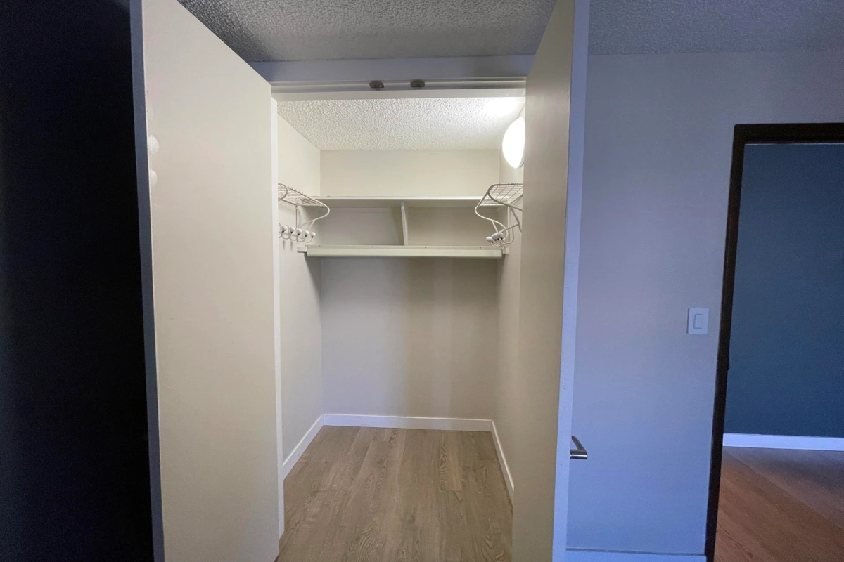 Kitchen Island Photo of 205 1515 E 5th Avenue, Vancouver, BC