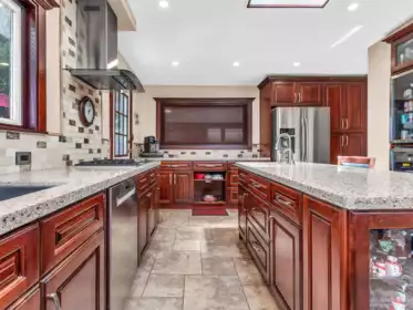 2990 Eddystone Crescent, North Vancouver, BC, North Vancouver — Single Family Residence for sale