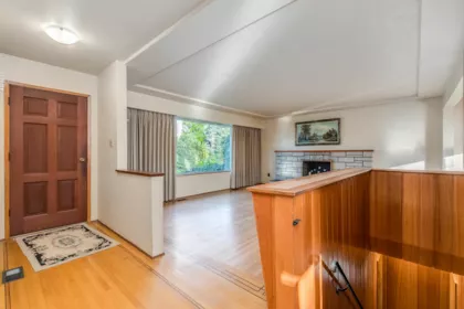 7046 Hillview Street, Burnaby, BC