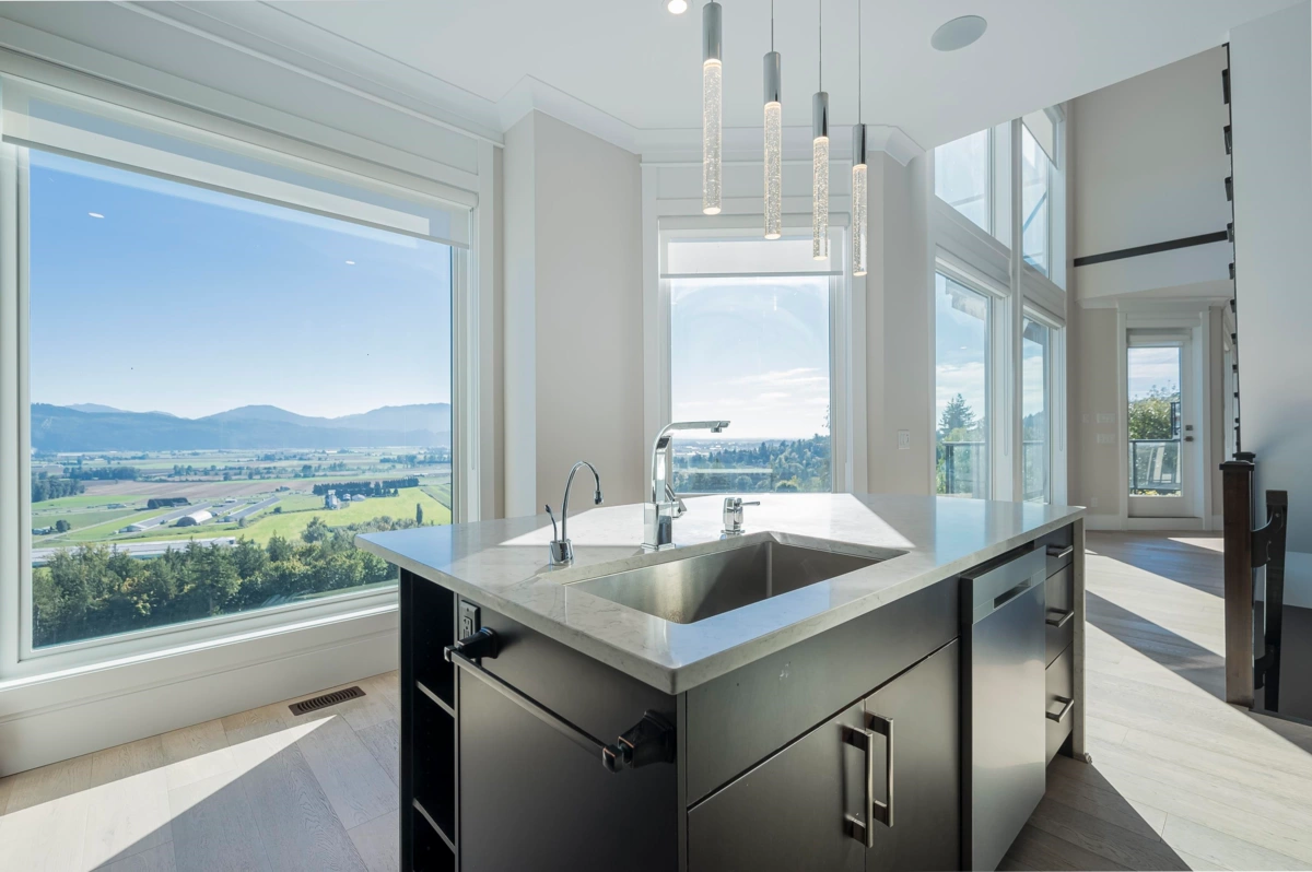 Breakfast Nook Photo of 36420 Epworth Court, Abbotsford, BC