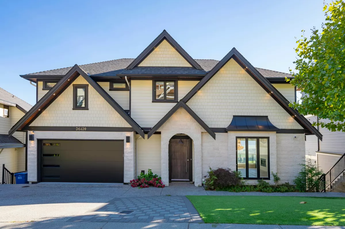 Fitness Center Photo Near 36420 Epworth Court, Abbotsford, BC