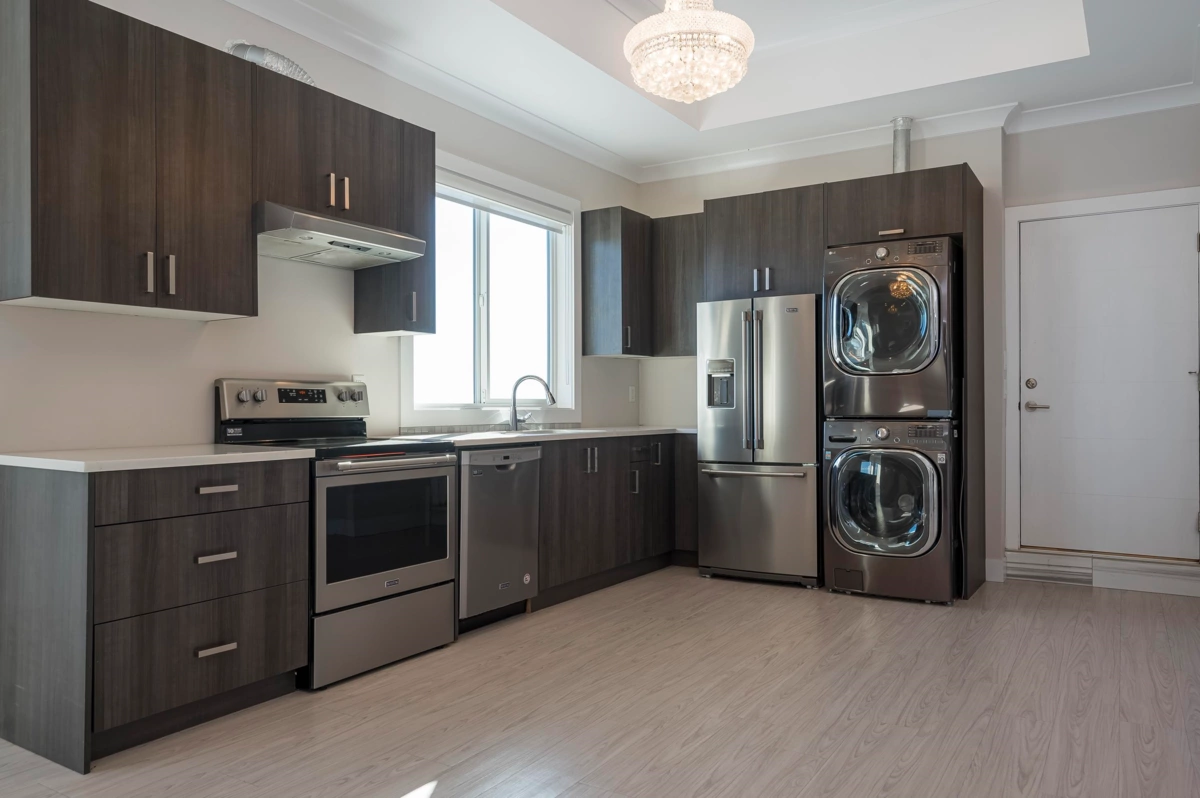 Hot Tub / Spa Photo of 36420 Epworth Court, Abbotsford, BC