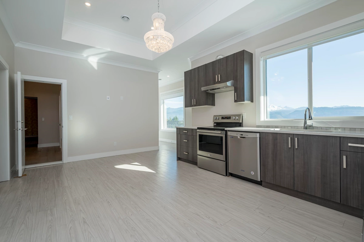 Outdoor Kitchen Photo of 36420 Epworth Court, Abbotsford, BC