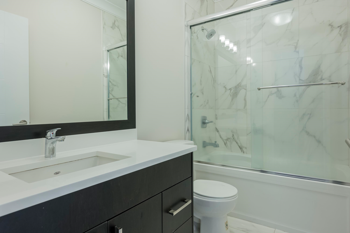 Swimming Pool Photo of 36420 Epworth Court, Abbotsford, BC