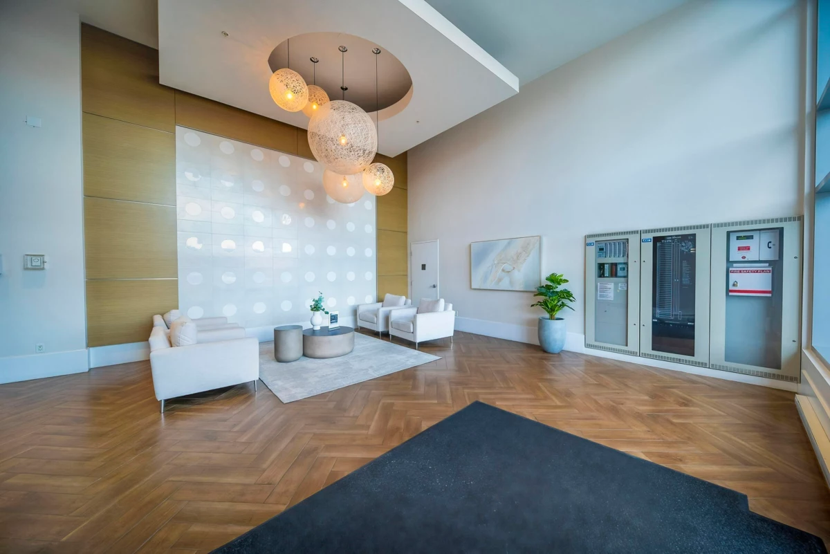 Primary Bathroom Photo of 610 13688 100 Avenue, Surrey, BC