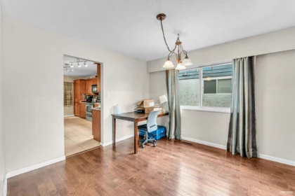 Breakfast Nook Photo of 11876 82a Avenue, Delta, BC