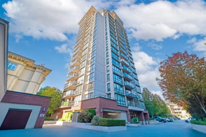903 2959 Glen Drive, Coquitlam, BC, Coquitlam — Apartment/Condo for sale