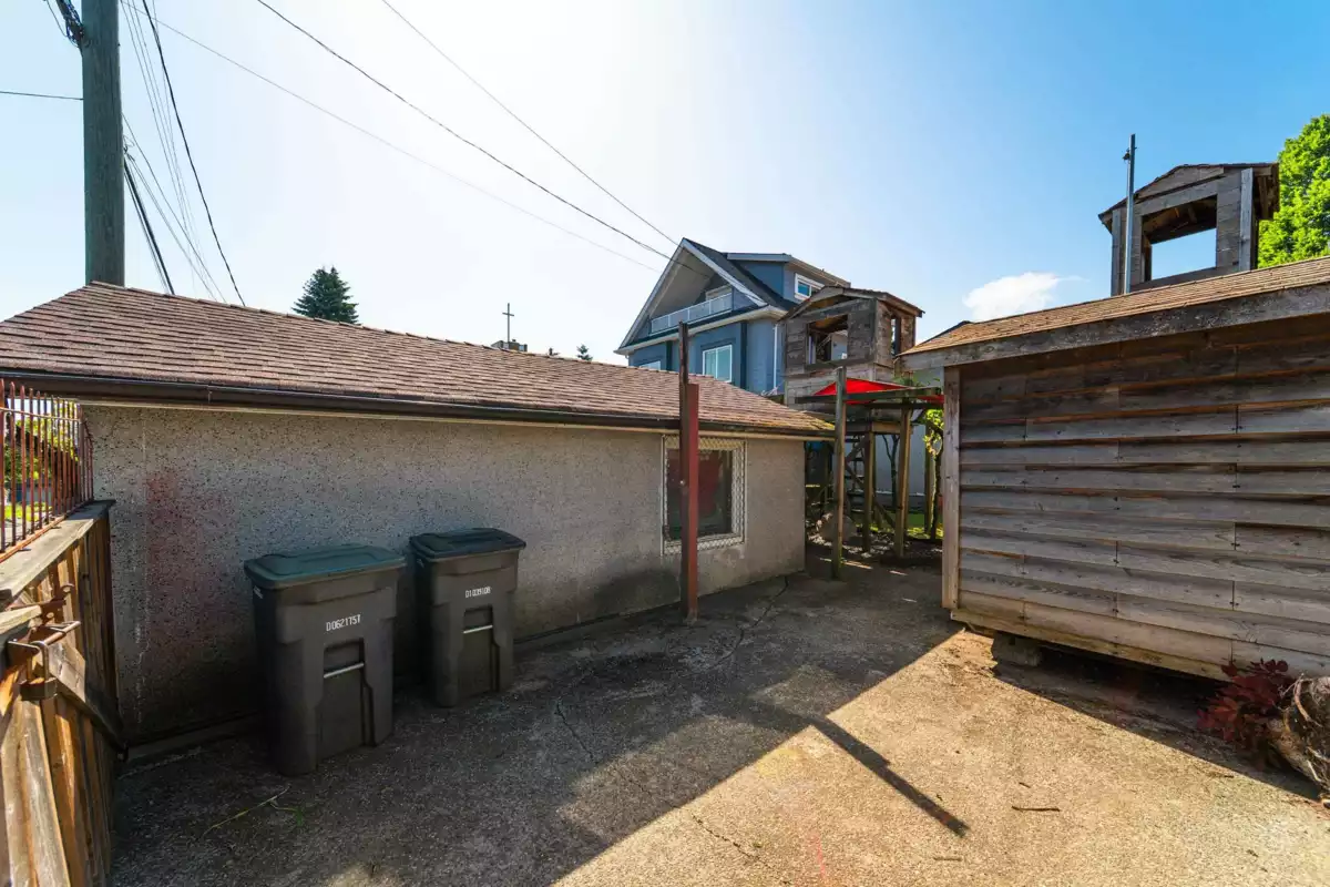 Loft / Bonus Room Photo of 3089 E 1st Avenue, Vancouver, BC
