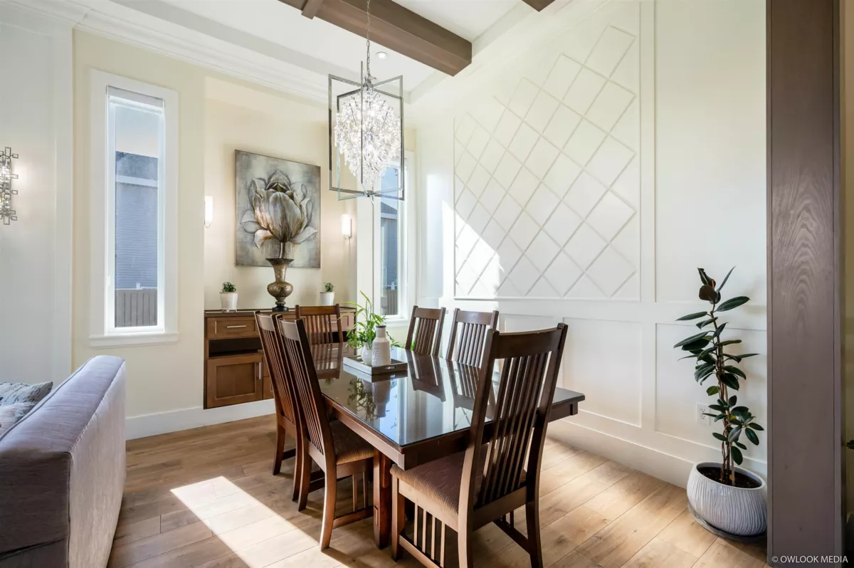 Front Yard Photo of 12901 92a Avenue, Surrey, BC