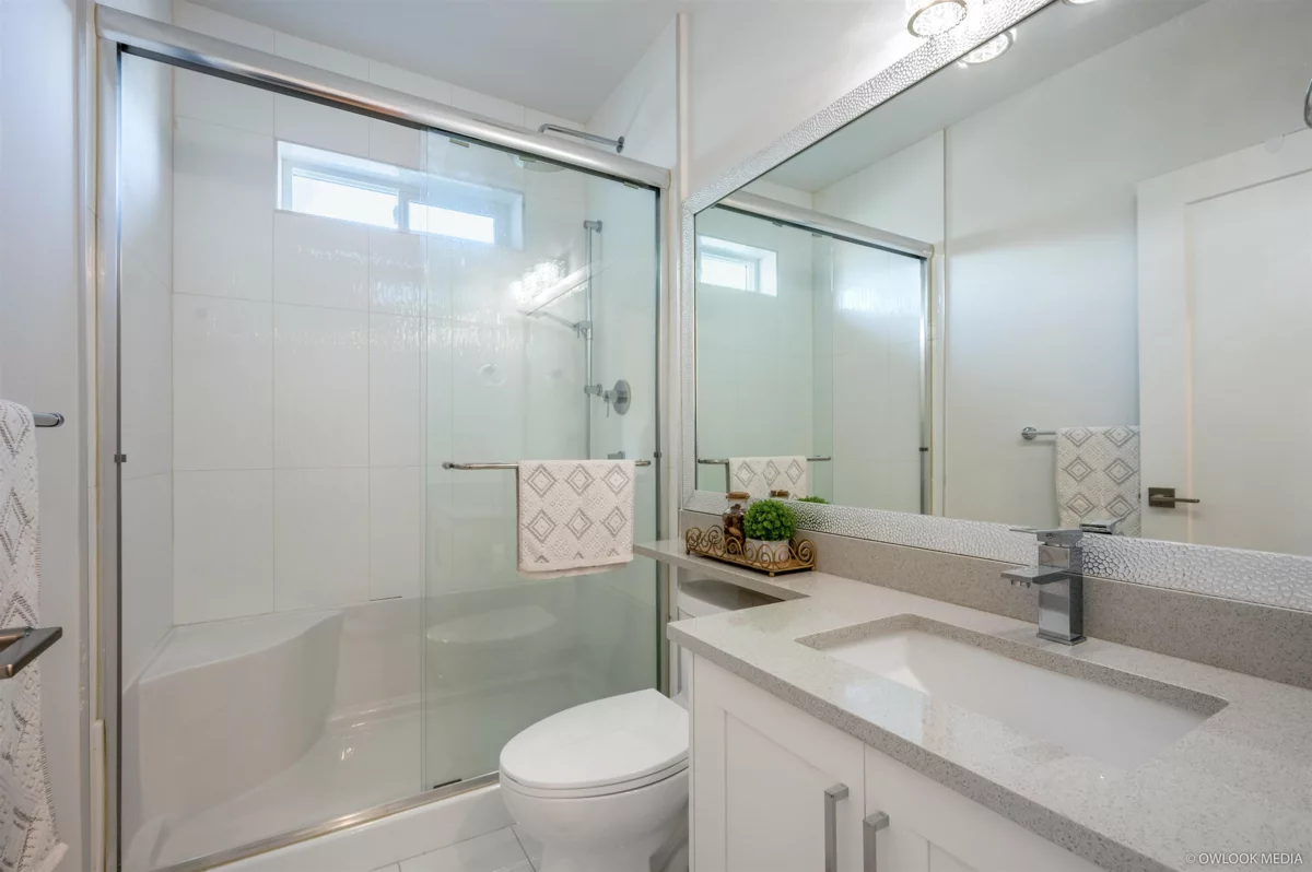 Garage Interior Photo of 12901 92a Avenue, Surrey, BC