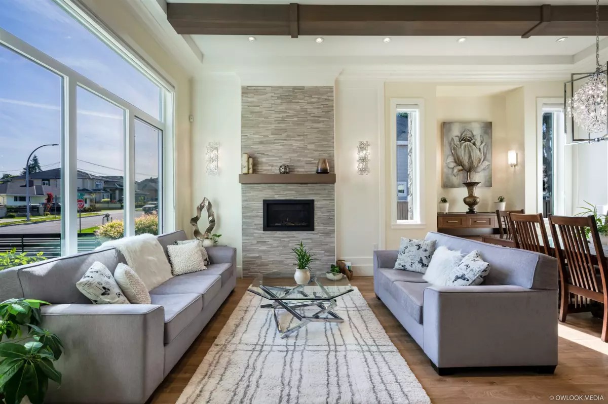 Kitchen Photo of 12901 92a Avenue, Surrey, BC