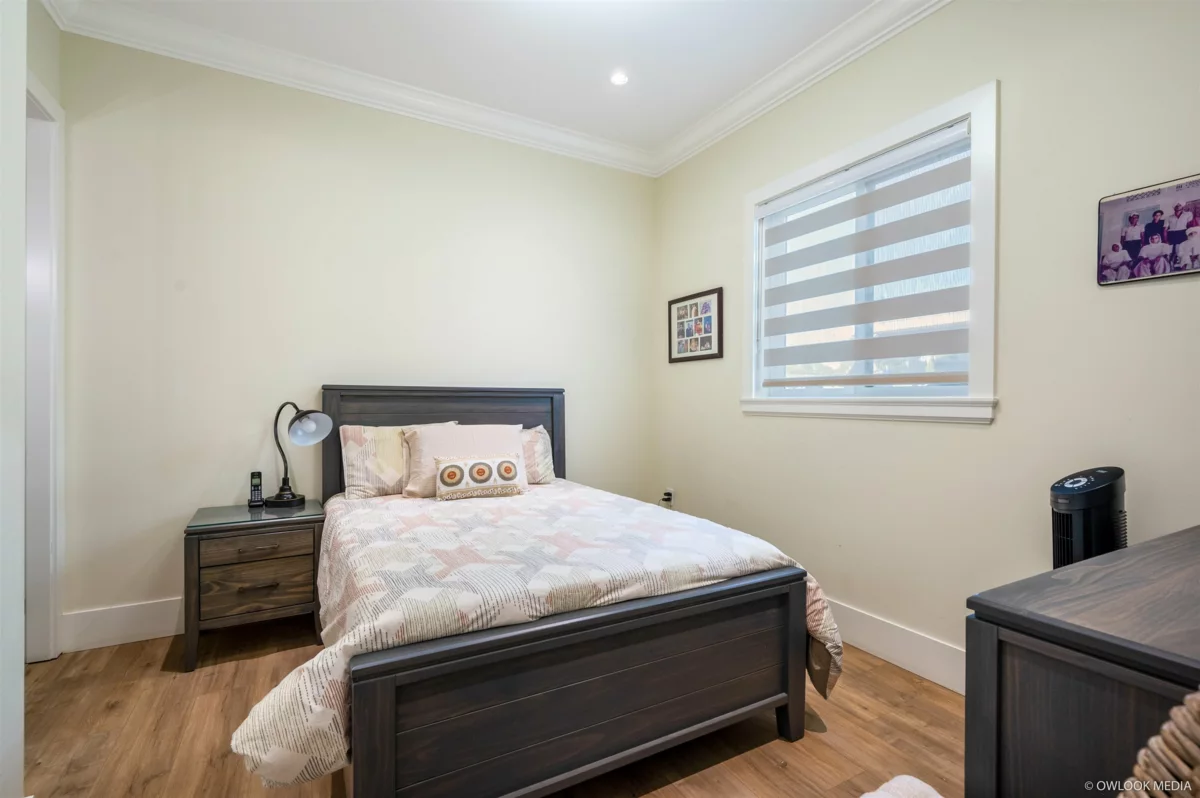 Swimming Pool Photo of 12901 92a Avenue, Surrey, BC