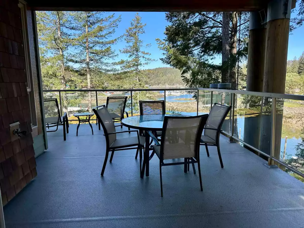 Basement Recreation Room Photo of 21A 12849 Lagoon Road, Madeira Park, BC