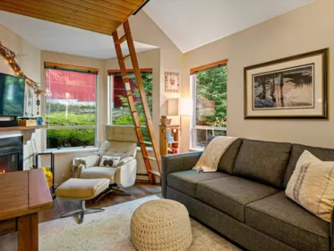 4 2227 Sapporo Drive, Whistler, BC, Whistler — Townhouse for sale