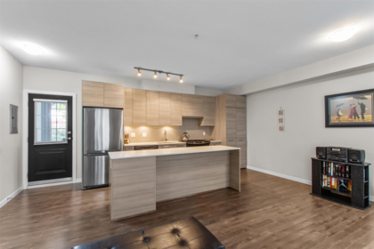 12 6965 Hastings Street, Burnaby, BC, Burnaby — Townhouse for sale
