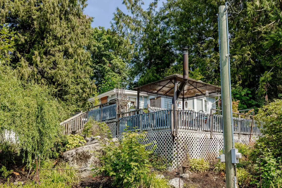 Garage Interior Photo of 52975 Yale Road, Rosedale, BC