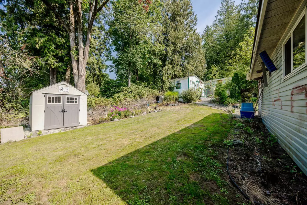 Mudroom Photo of 52975 Yale Road, Rosedale, BC