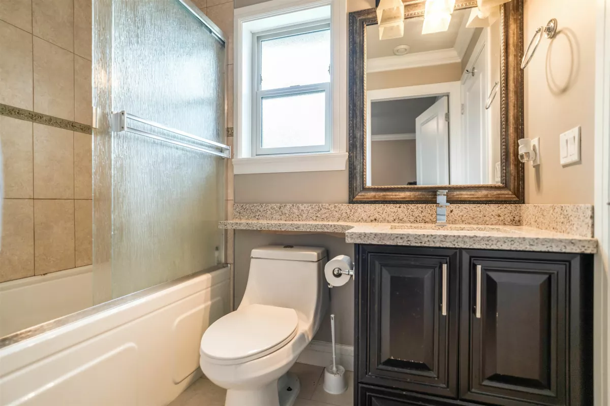 Garage Interior Photo of 18933 55 Avenue, Surrey, BC