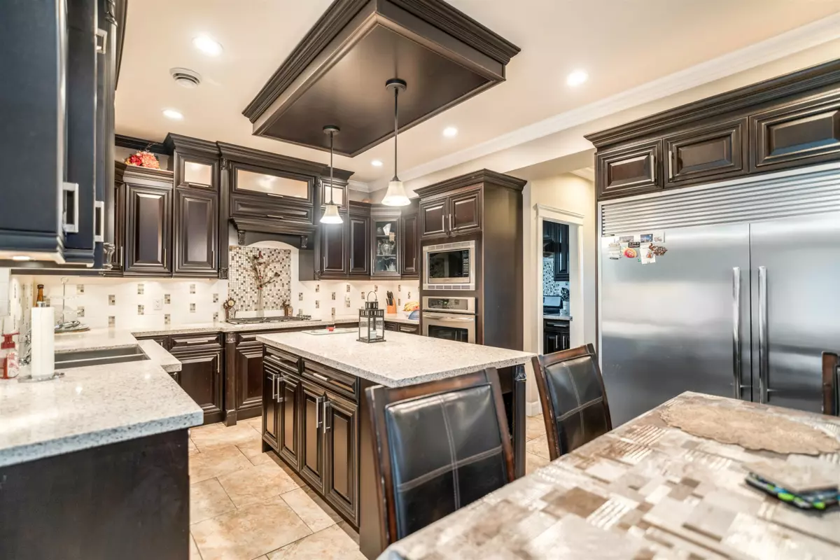 Office / Den Photo of 18933 55 Avenue, Surrey, BC