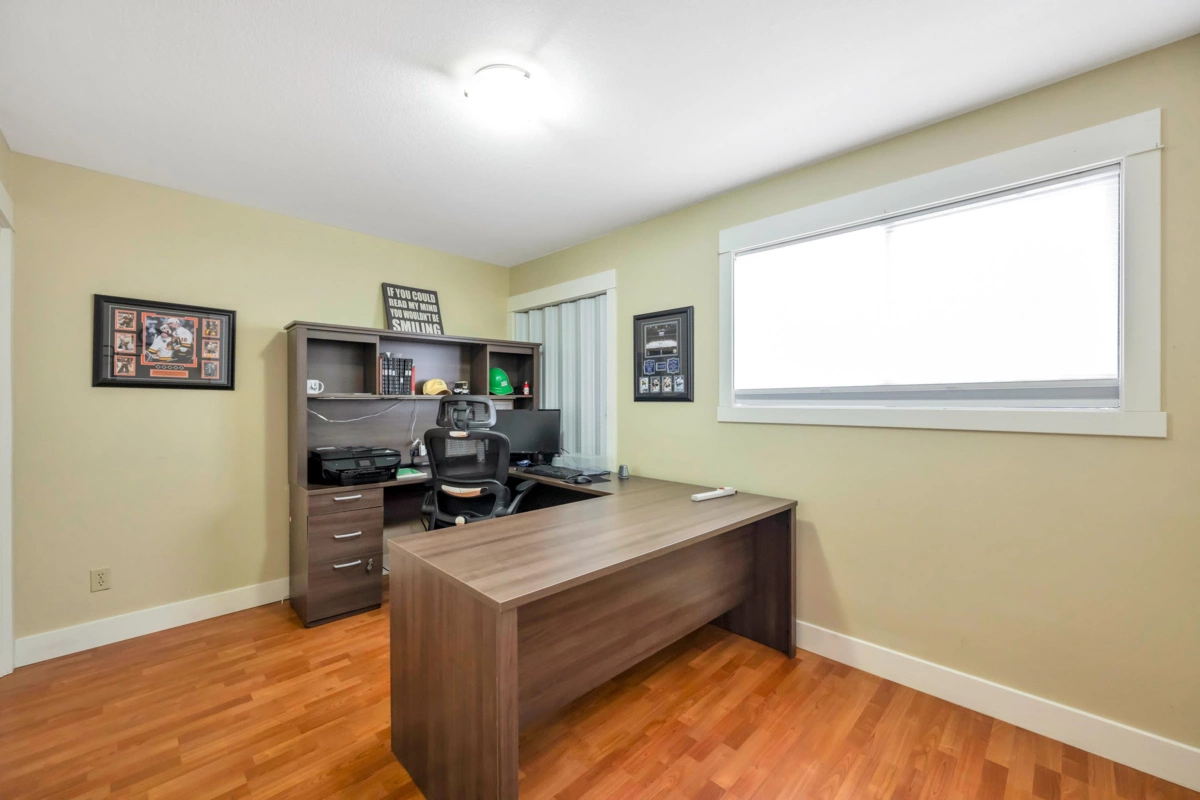 Front Yard Photo of 21761 49a Avenue, Langley, BC