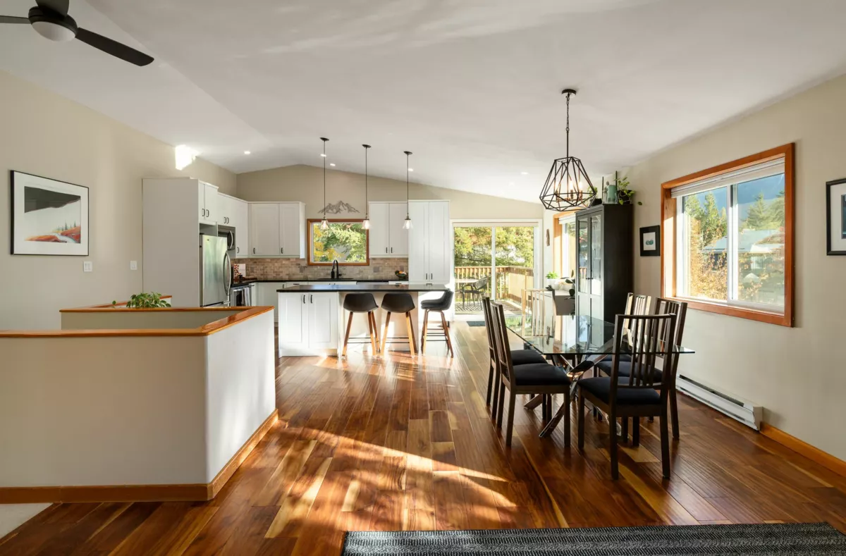 Primary Bedroom Photo of 7386 Laurel Street, Pemberton, BC