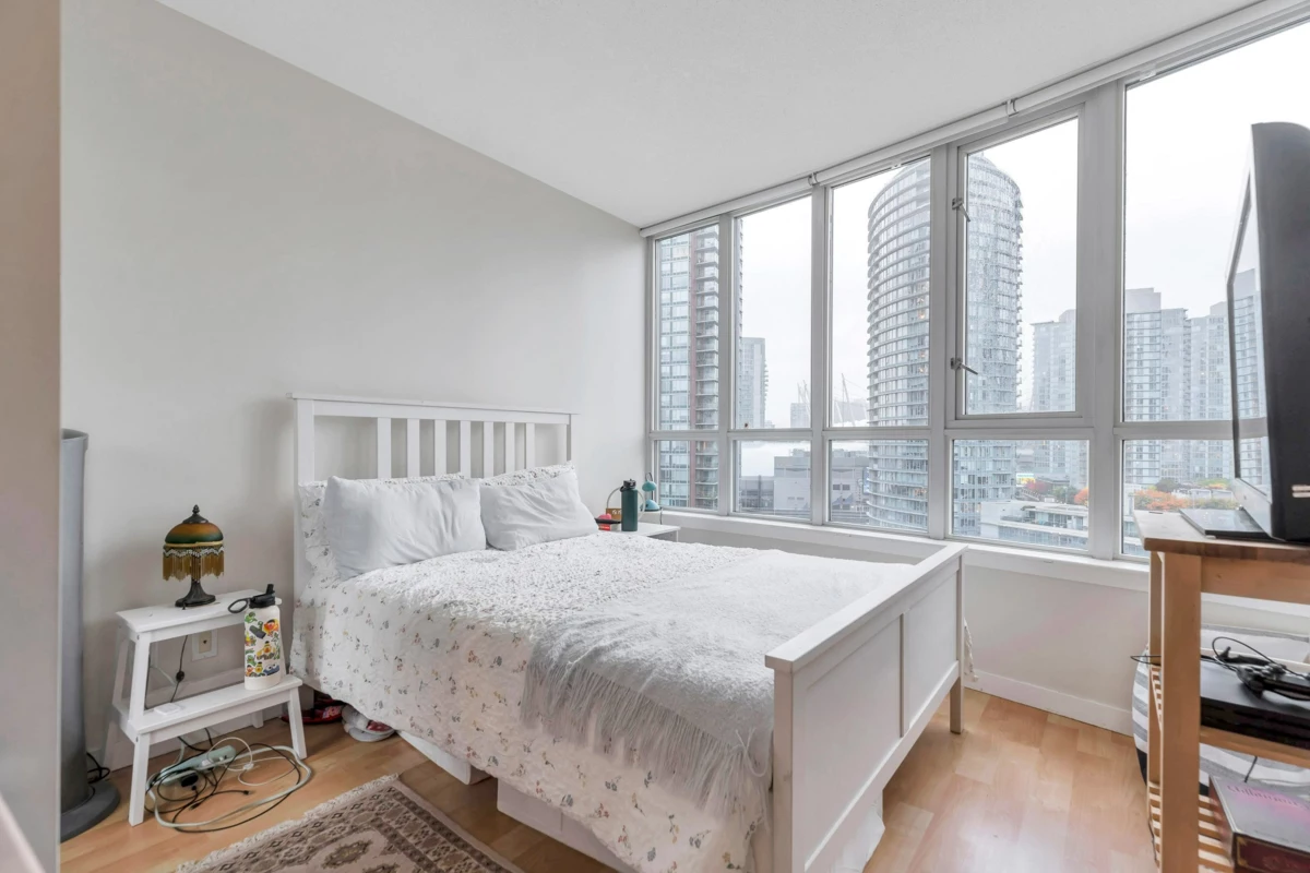 Bedroom 2 Photo of 1501 63 Keefer Place, Vancouver, BC