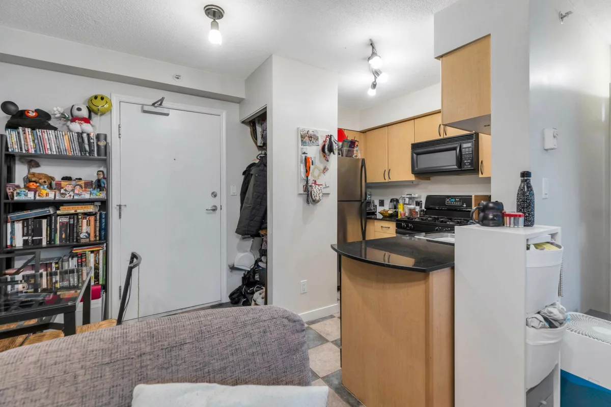 Breakfast Nook Photo of 1501 63 Keefer Place, Vancouver, BC
