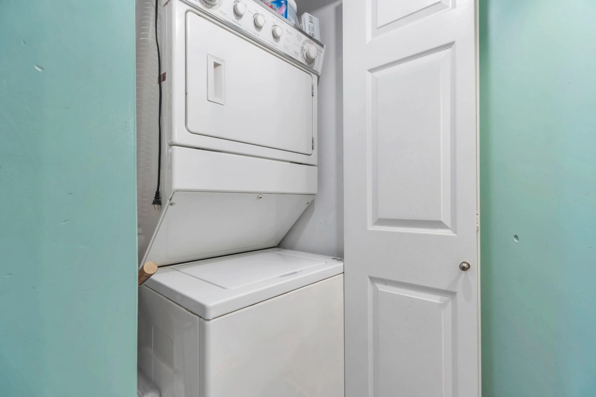 Office / Den Photo of 1501 63 Keefer Place, Vancouver, BC