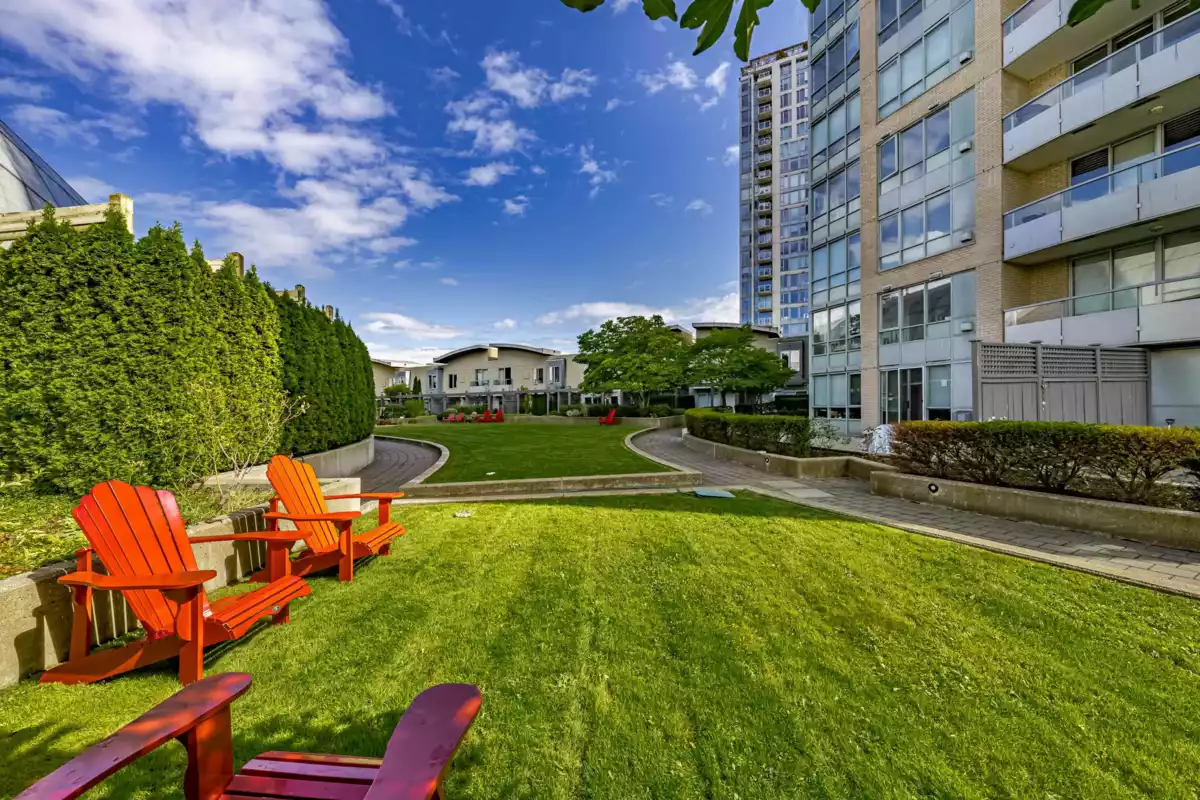 Staircase Photo of 1501 63 Keefer Place, Vancouver, BC