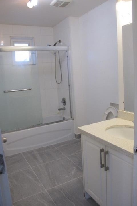 Kitchen Photo of 4313 Miller Street, Vancouver, BC