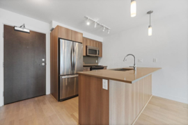 325 7058 14th Avenue, Burnaby, BC