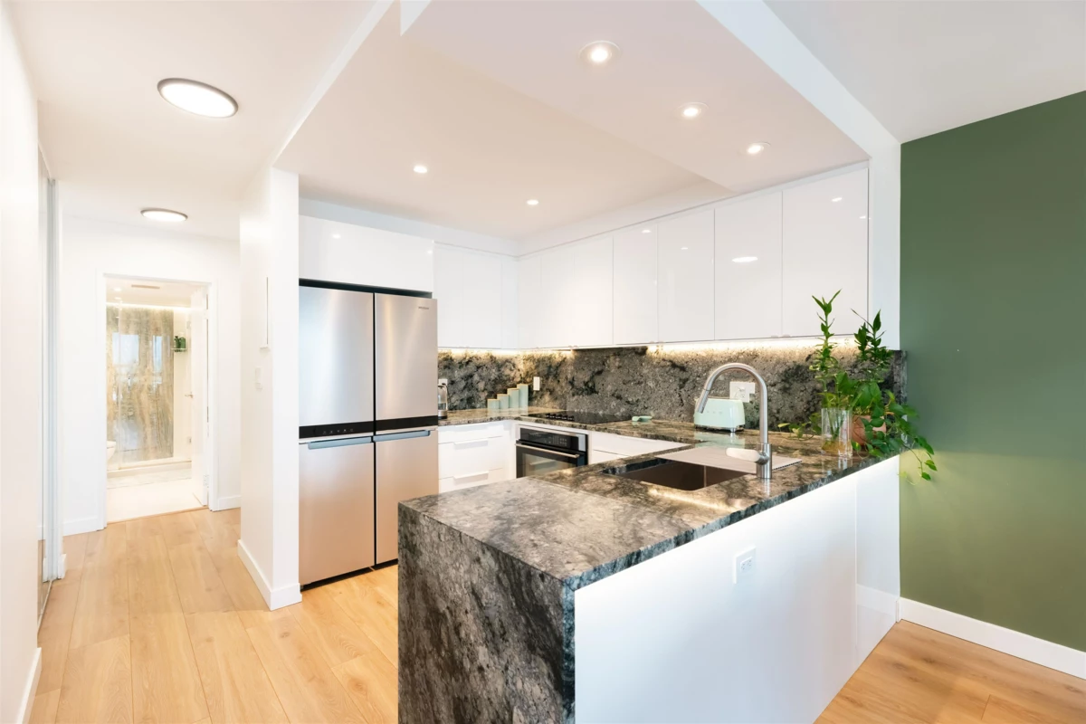 Living Room Photo of 705 444 Lonsdale Avenue, North Vancouver, BC