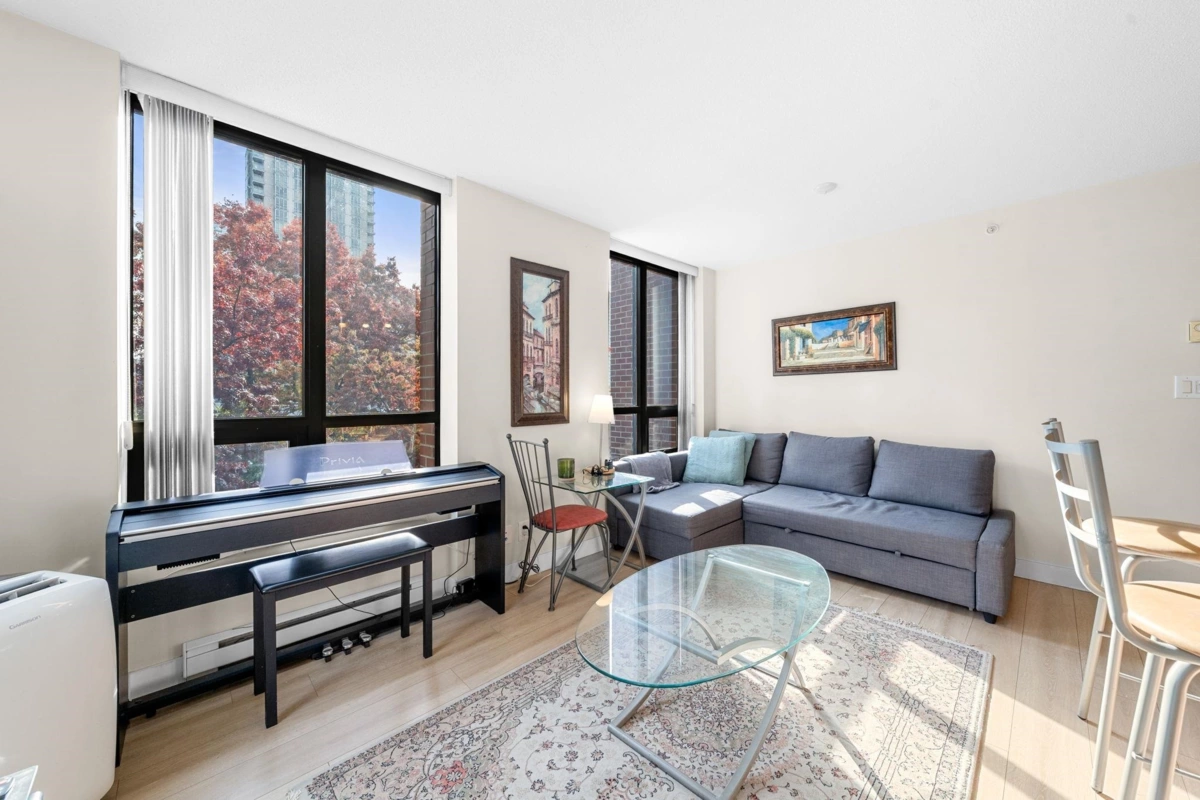 Family Room Photo of 502 909 Mainland Street, Vancouver, BC