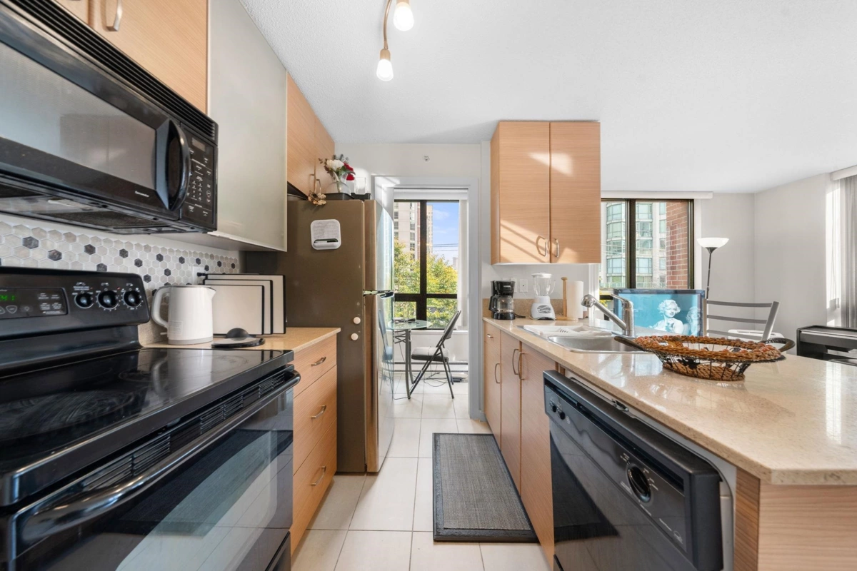 Living Room Photo of 502 909 Mainland Street, Vancouver, BC