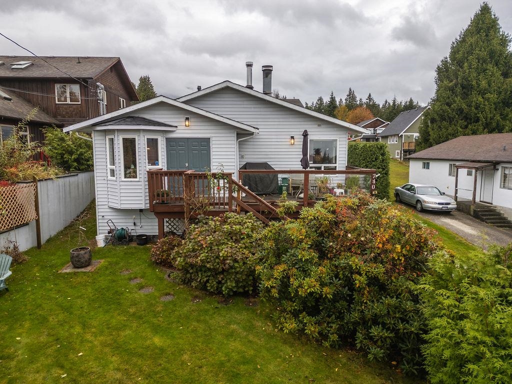 Hallway Photo of 740 Hillcrest Road, Gibsons, BC