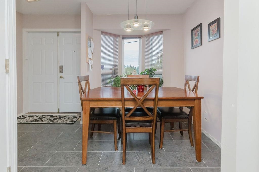 Kitchen Photo of 740 Hillcrest Road, Gibsons, BC
