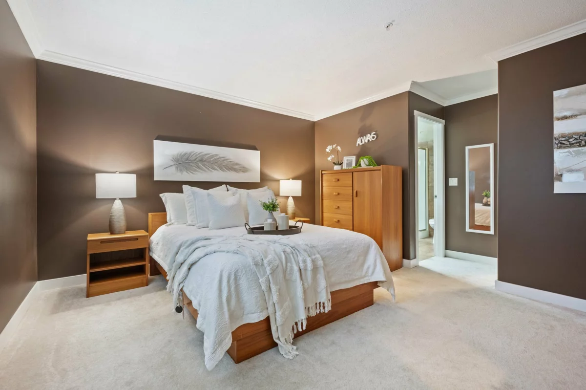 Laundry Room Photo of 307 15941 Marine Drive, White Rock, BC