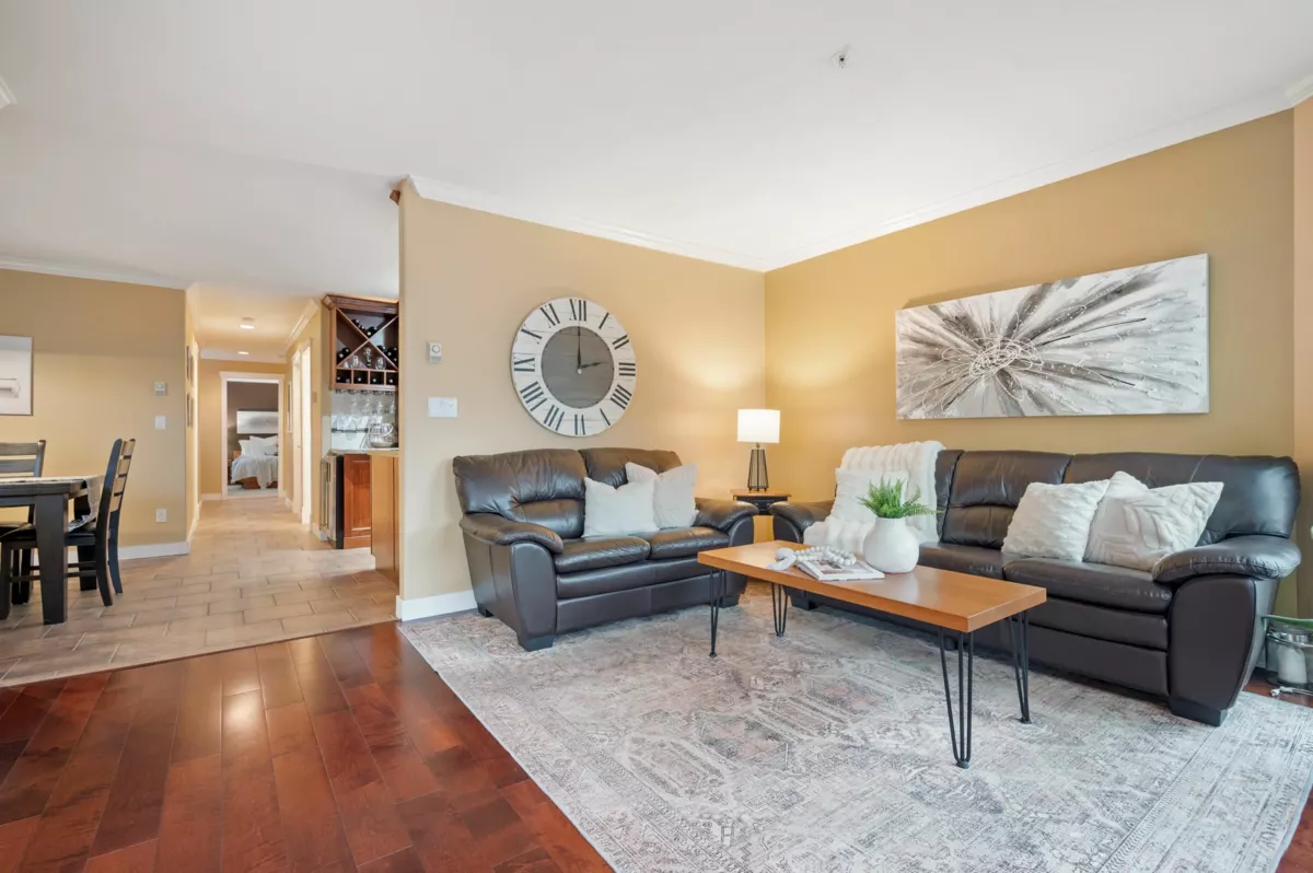 Loft / Bonus Room Photo of 307 15941 Marine Drive, White Rock, BC