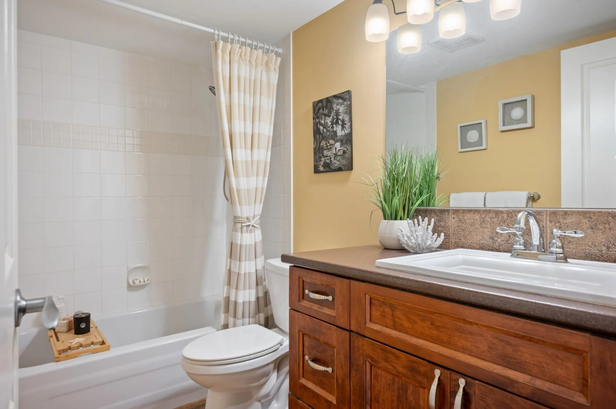 Outdoor Deck Photo of 307 15941 Marine Drive, White Rock, BC