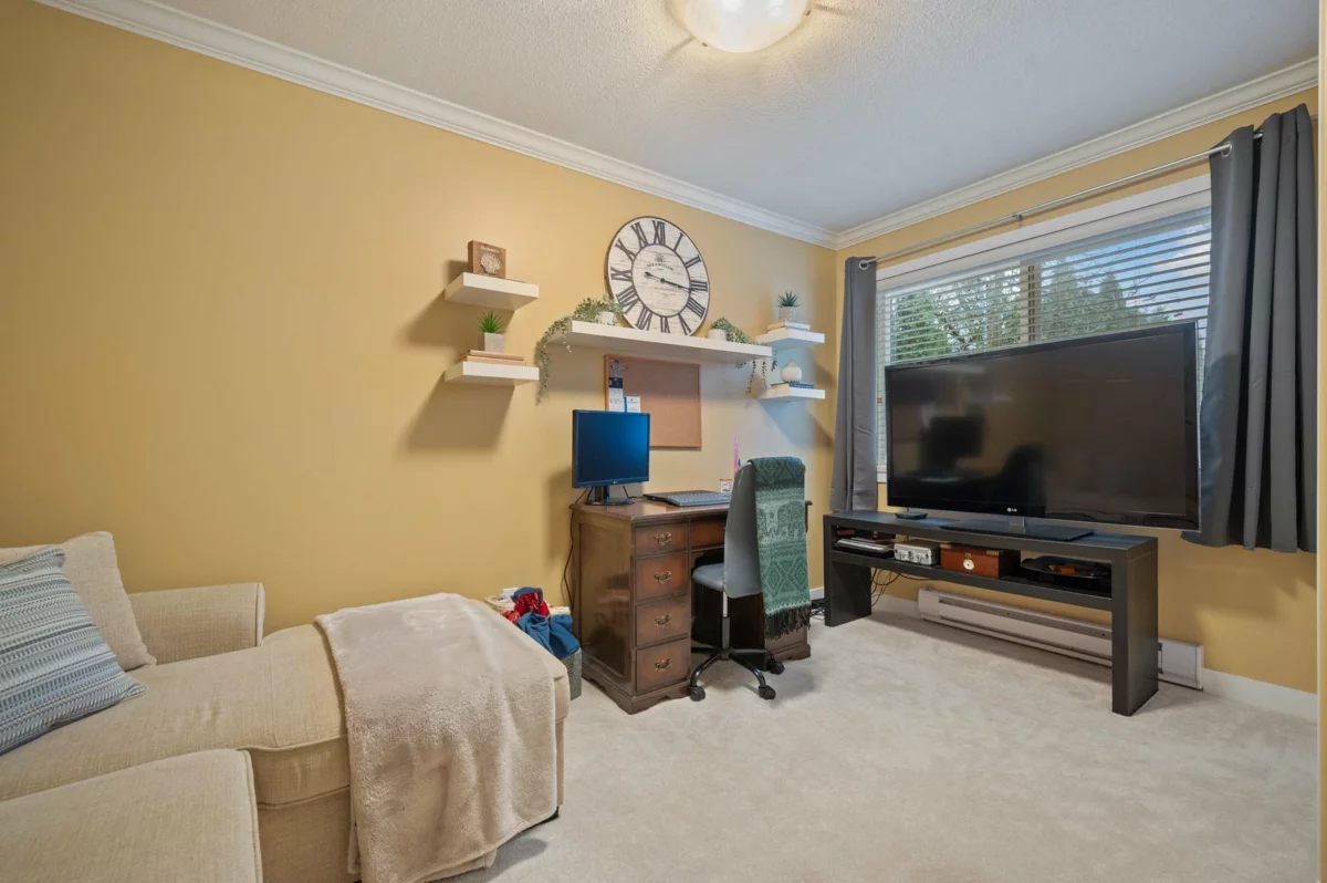 Outdoor Patio Photo of 307 15941 Marine Drive, White Rock, BC