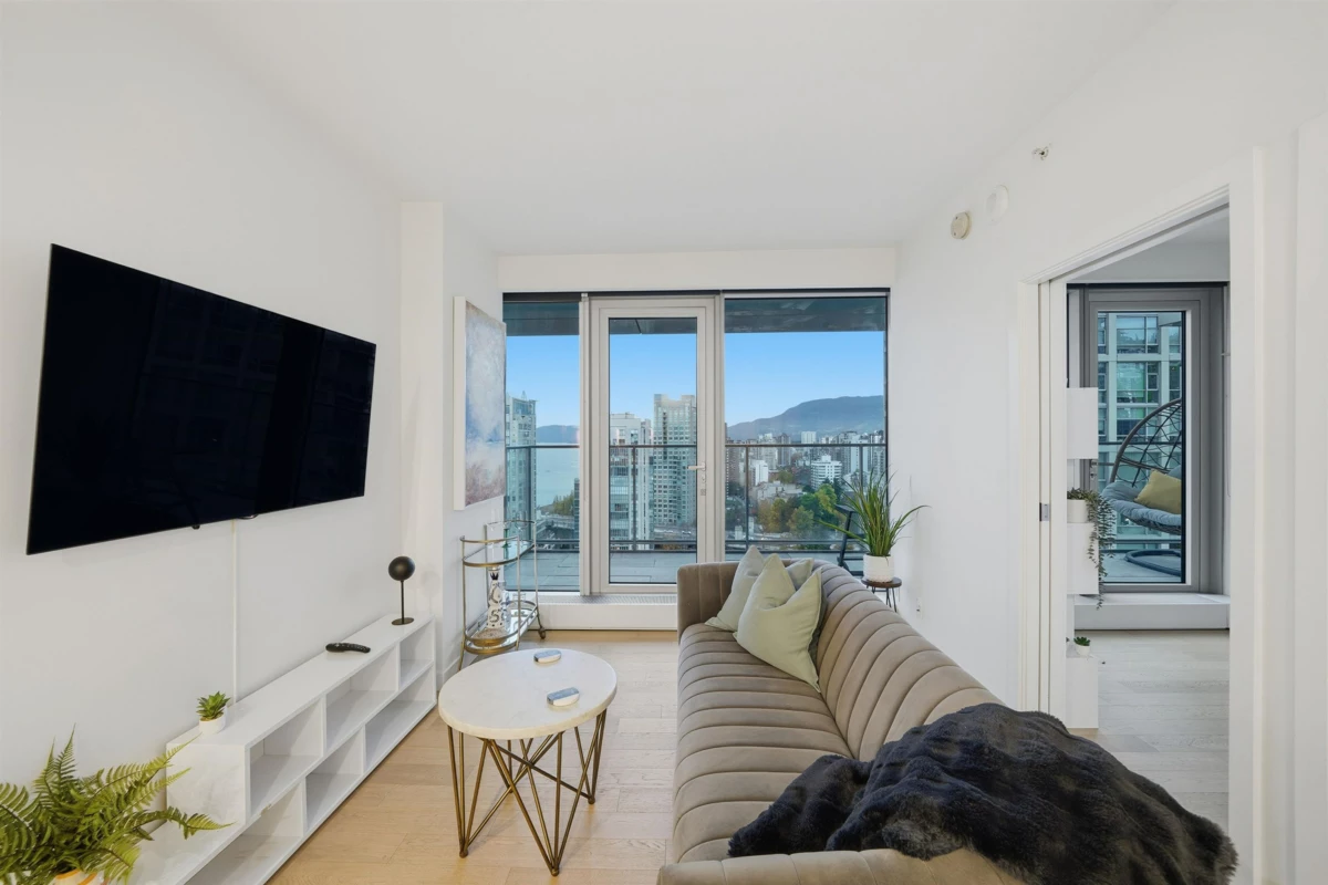 Dining Area Photo of 2506 1480 Howe Street, Vancouver, BC